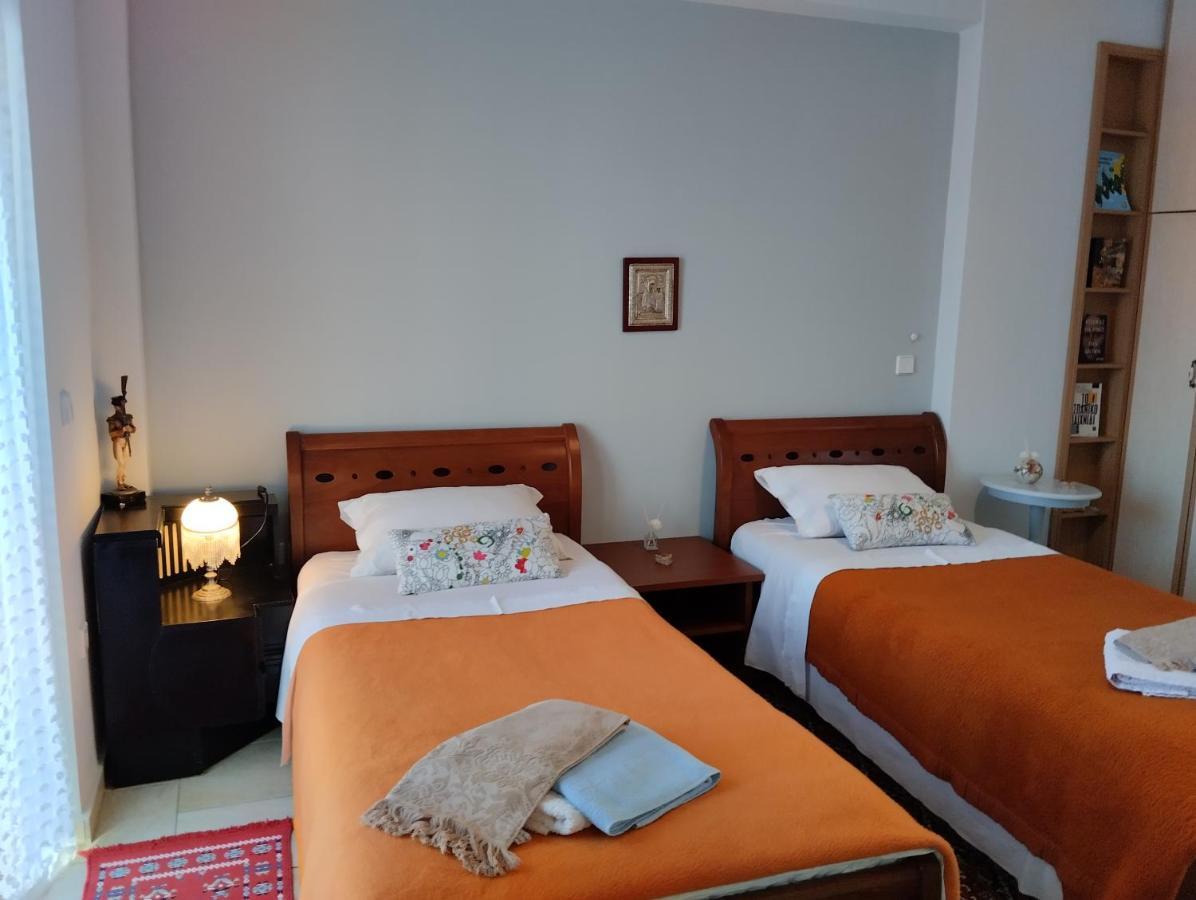 Πέτρινο Στη Θάλασσα Apartamento Nafpaktos Exterior foto
