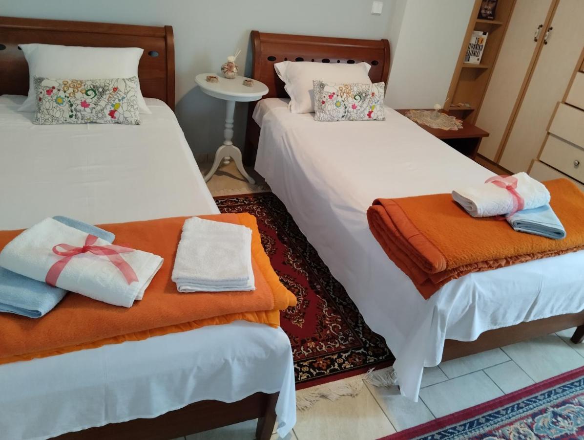 Πέτρινο Στη Θάλασσα Apartamento Nafpaktos Exterior foto